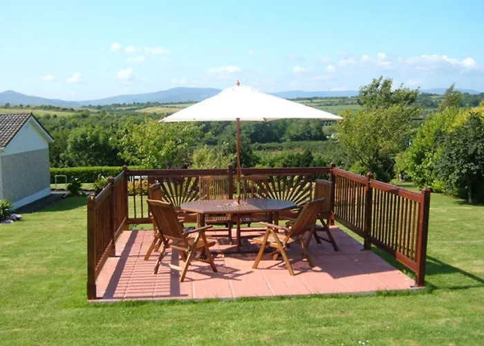 Bed & Breakfast Comeragh View